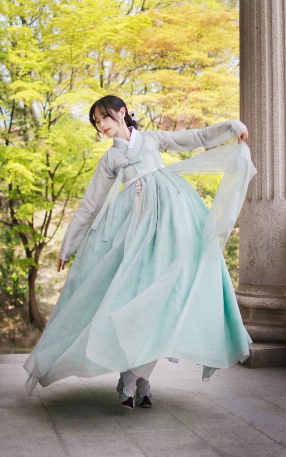 hanbok (1).jpg